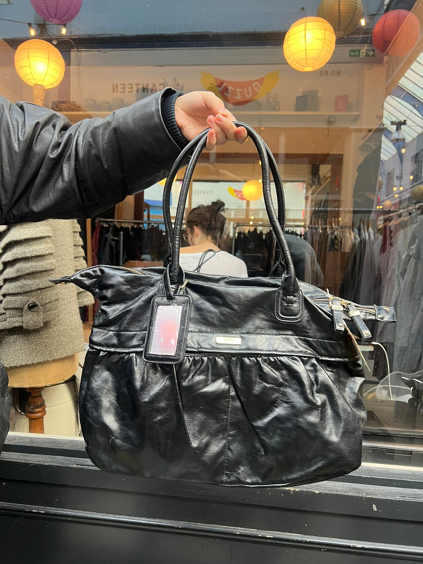 Black bucket bag