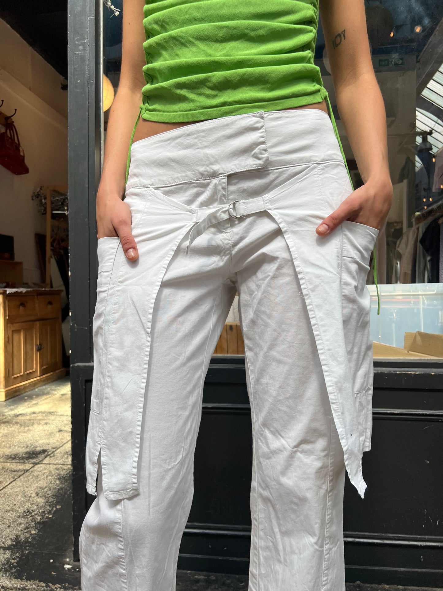 White apron trousers