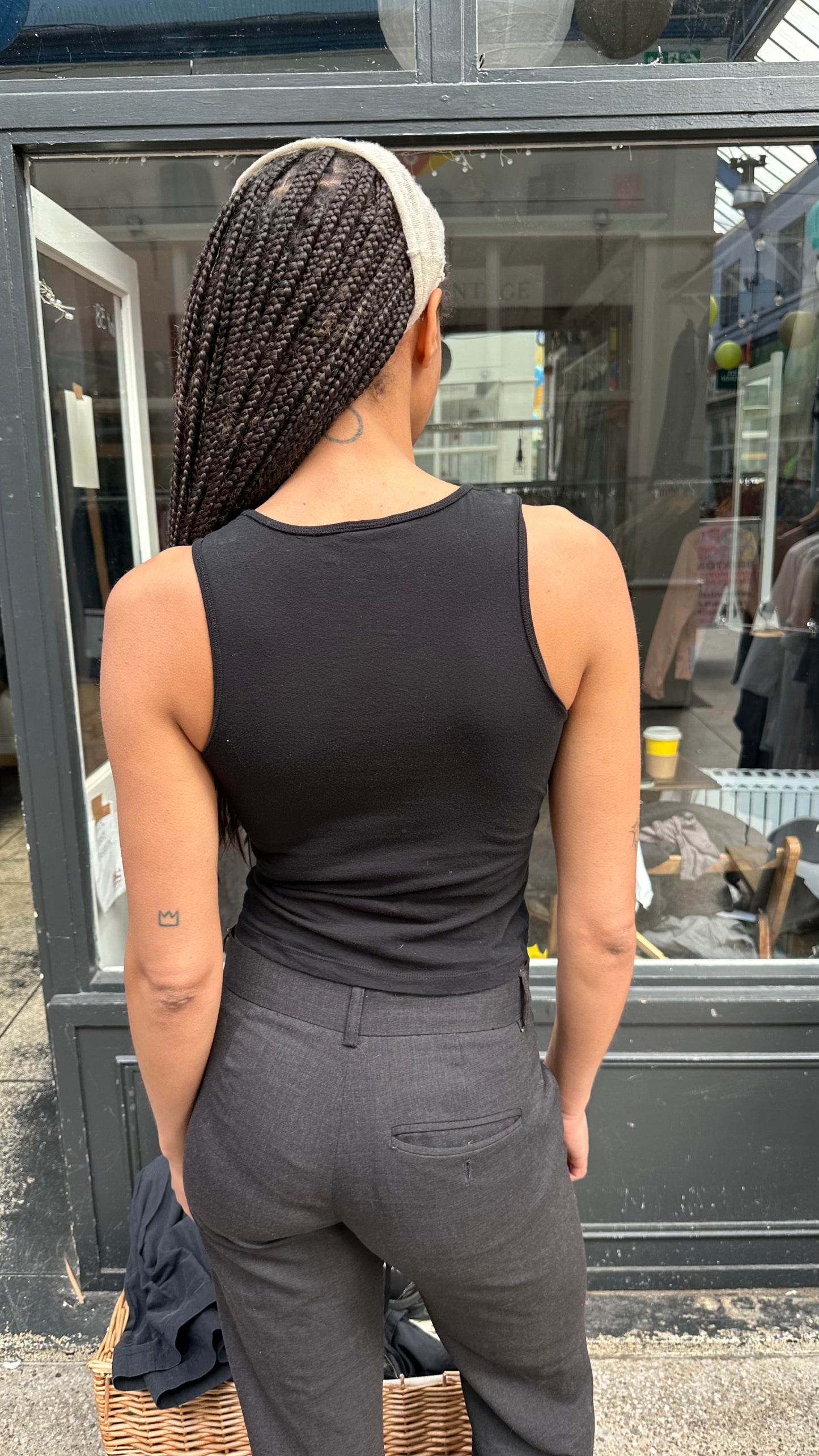 Diesel tank top