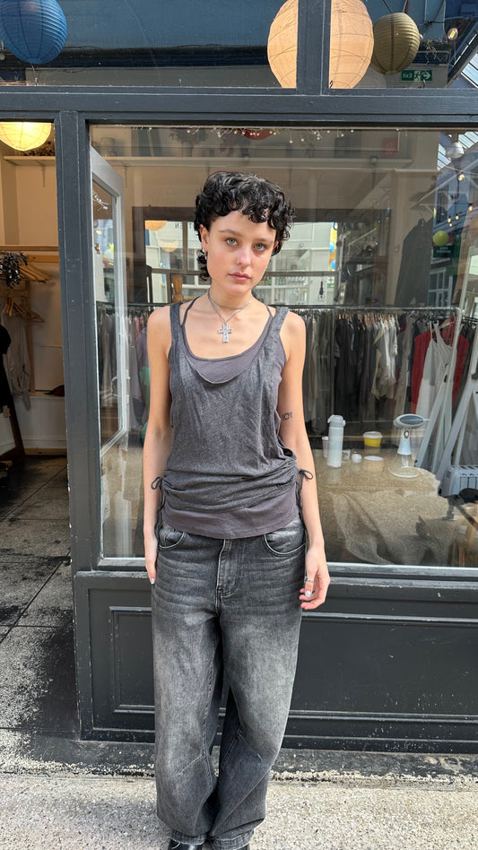 Bench double layer tank