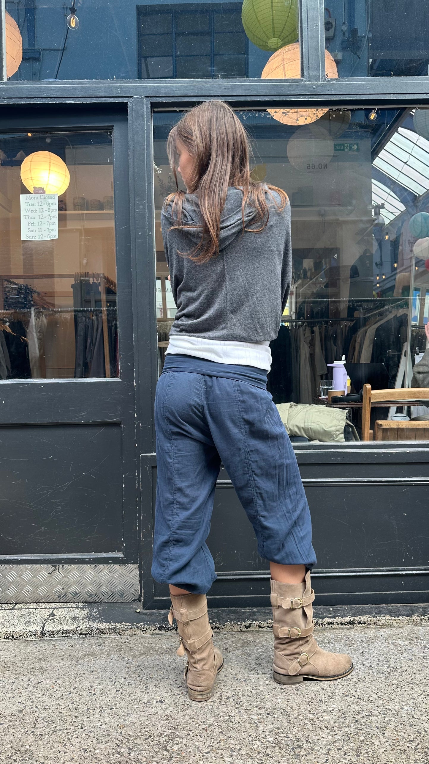 Navy balloon trousers