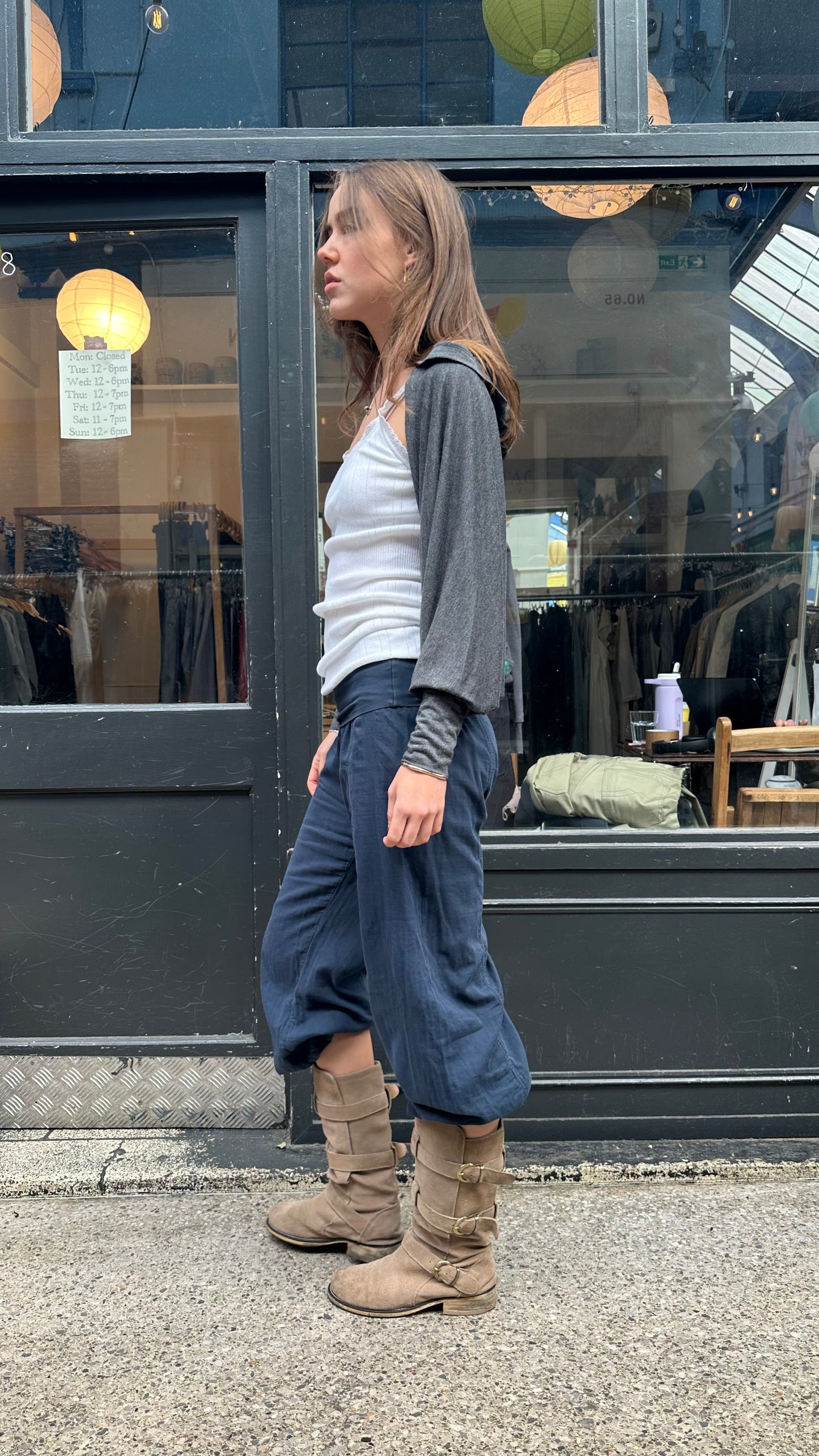 Navy balloon trousers