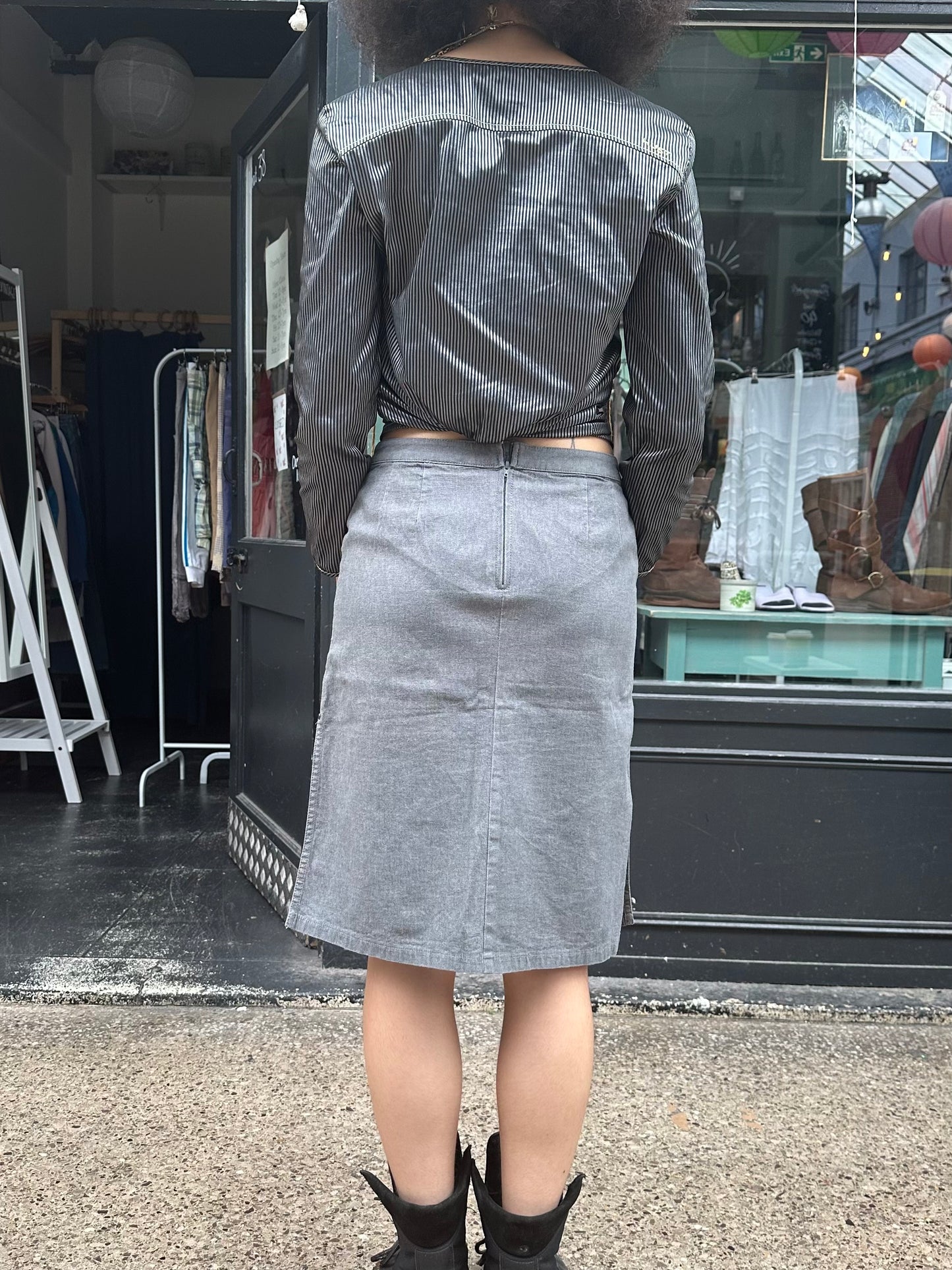 MEXX Grey Pencil Skirt with Chandelier Graphic