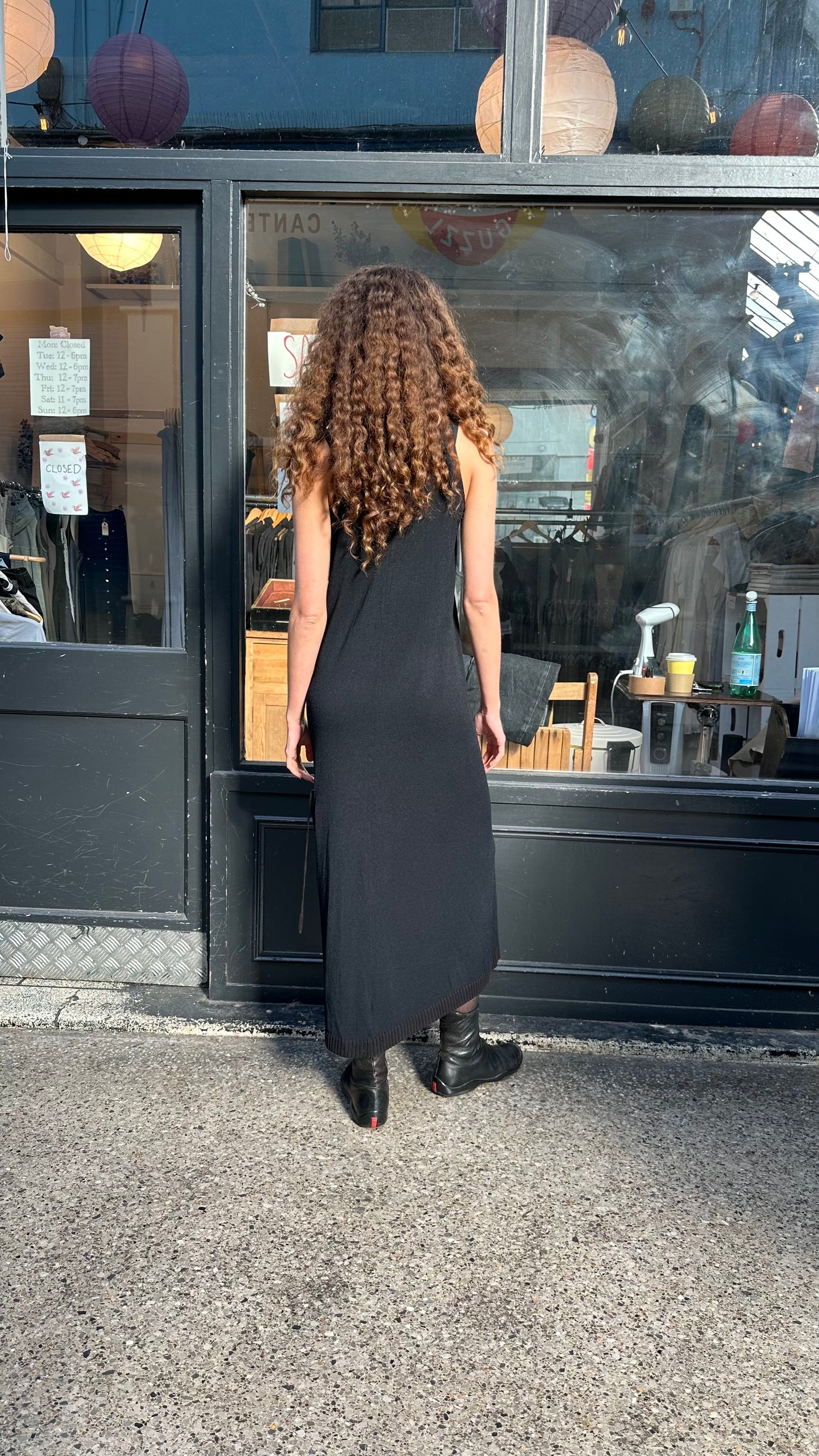 Fine knit shift dress with pocket