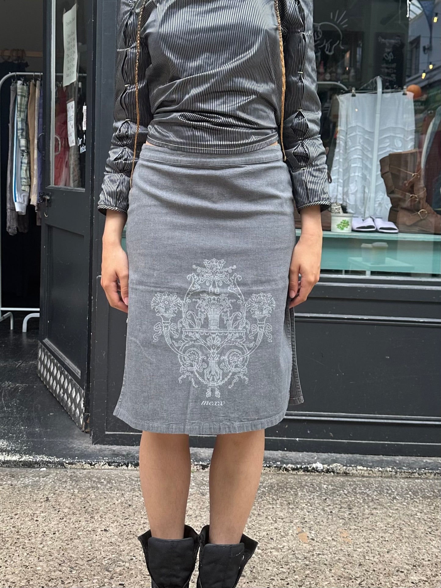 MEXX Grey Pencil Skirt with Chandelier Graphic