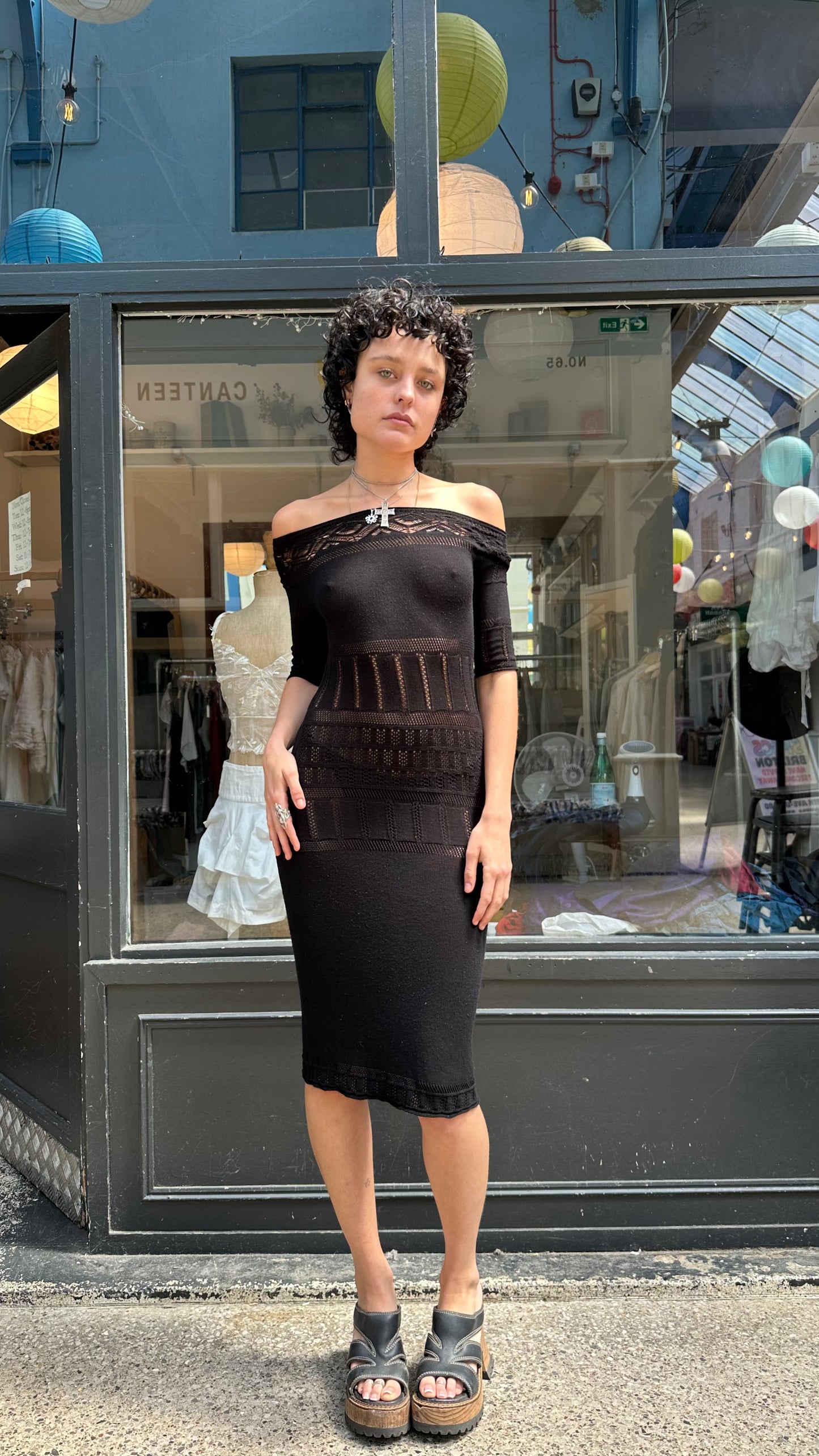 STEFANEL black knit tight fit midi dress with short sleeves