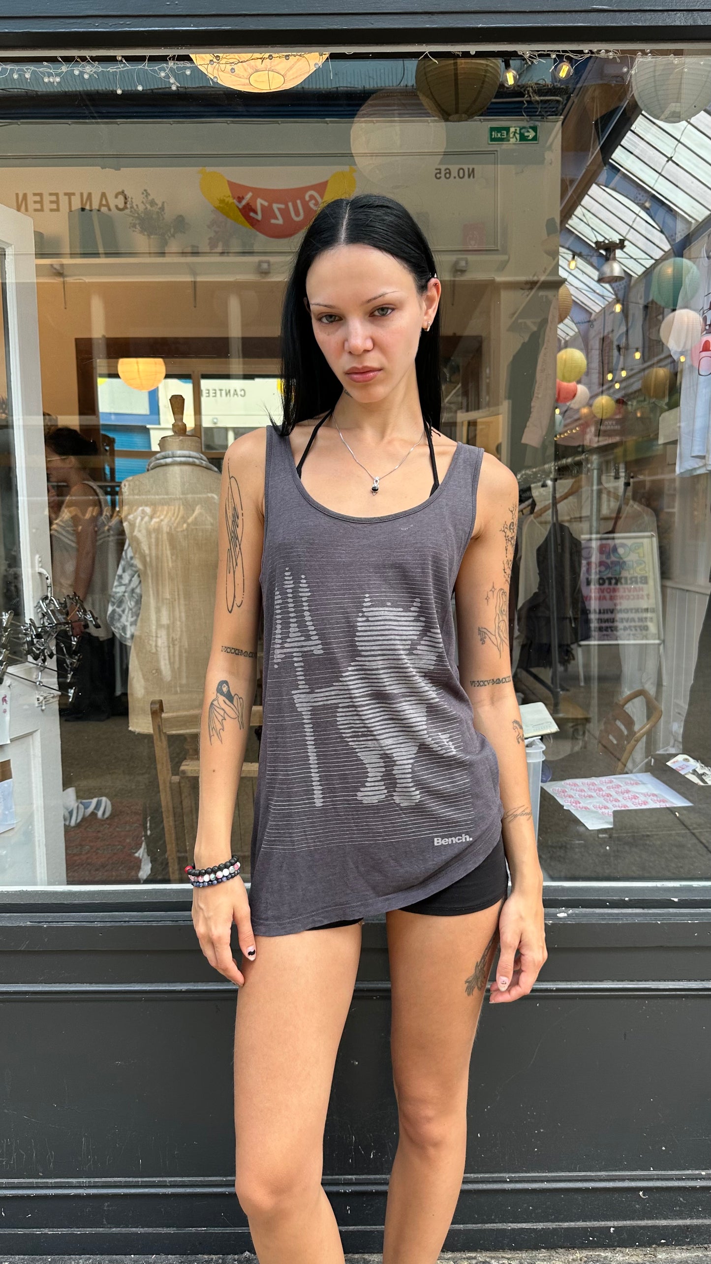 Bench graphic tank