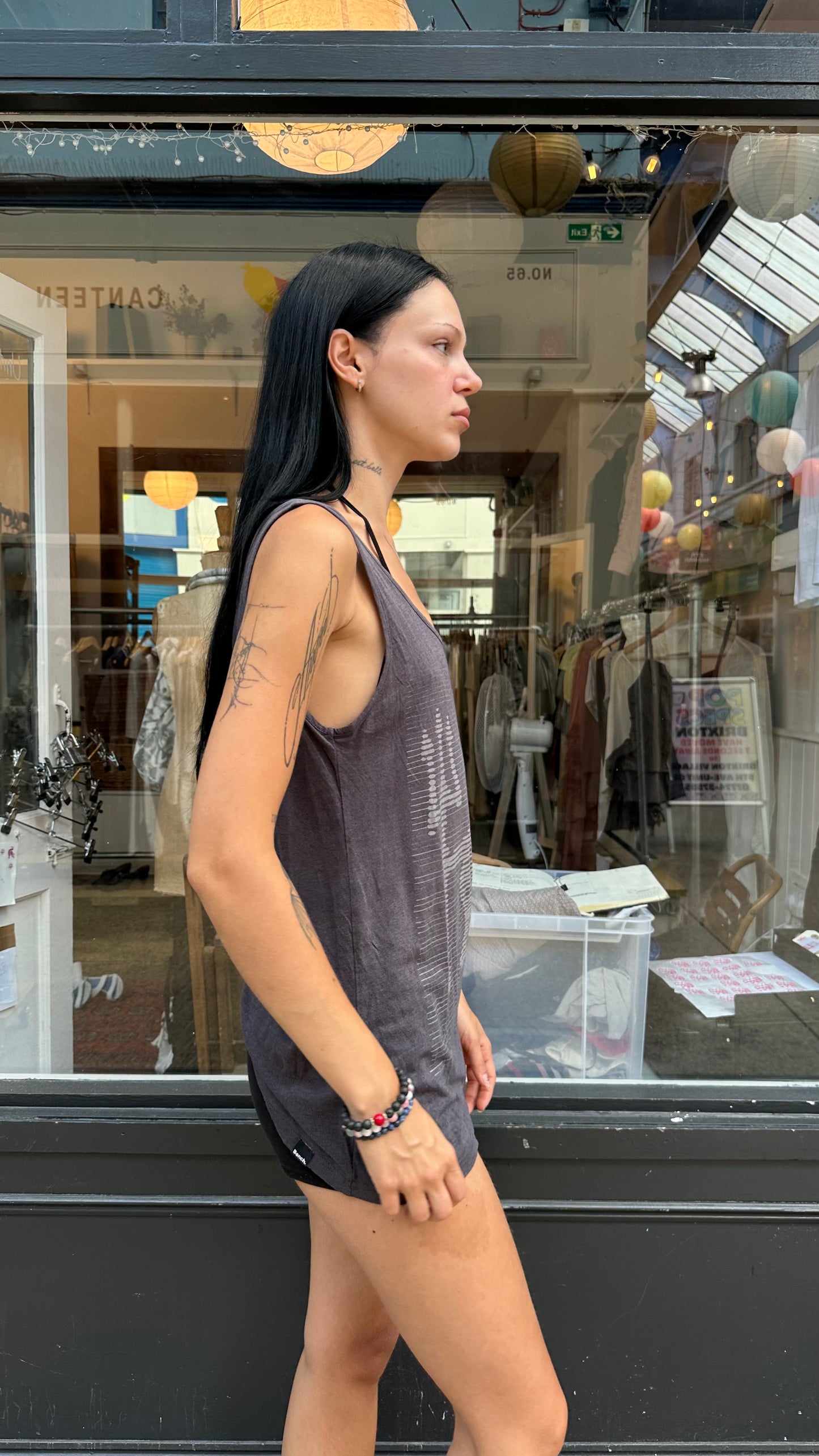 Bench graphic tank