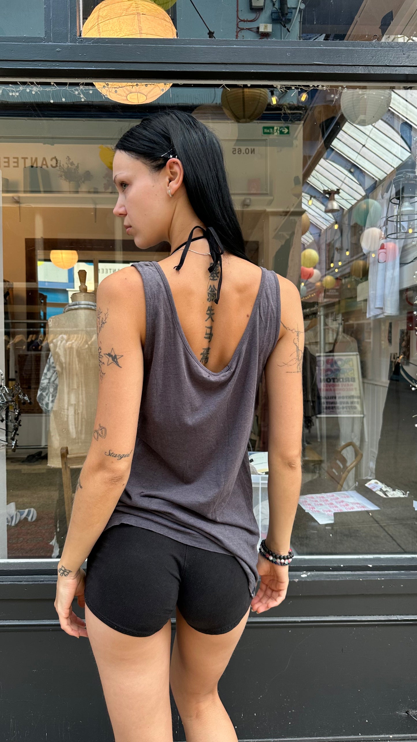 Bench graphic tank