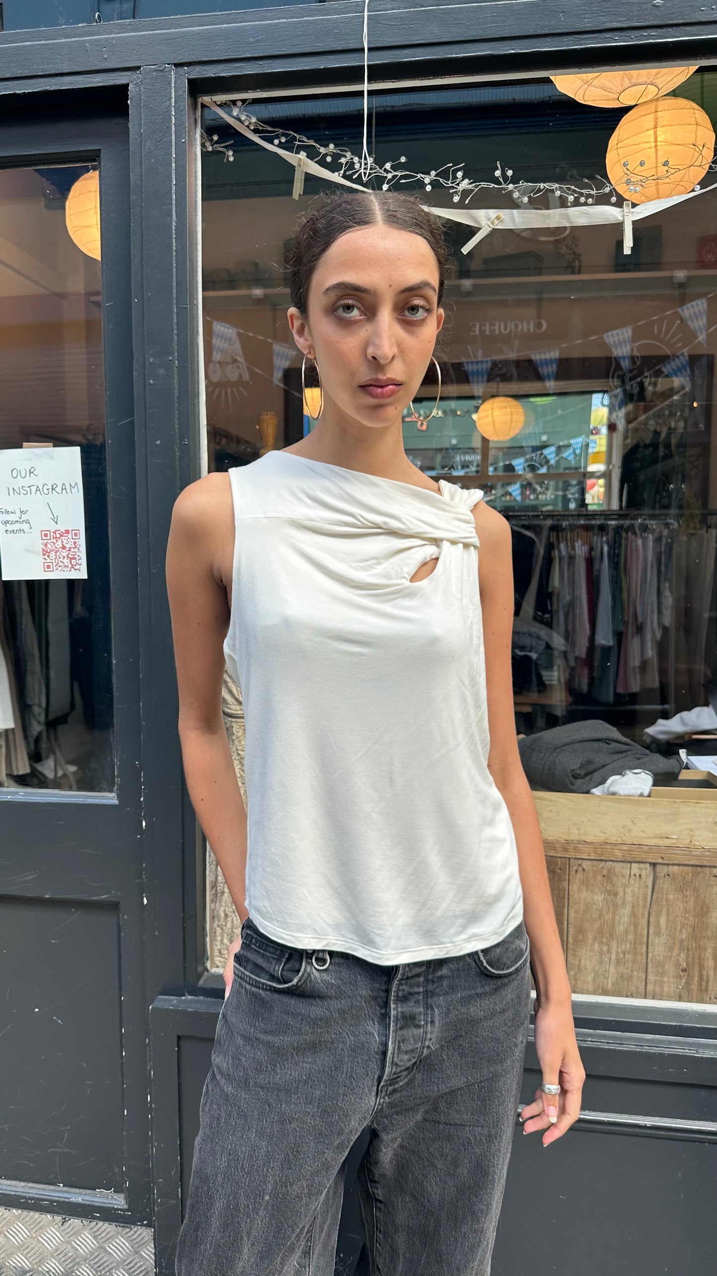 DKNY cream knotted top