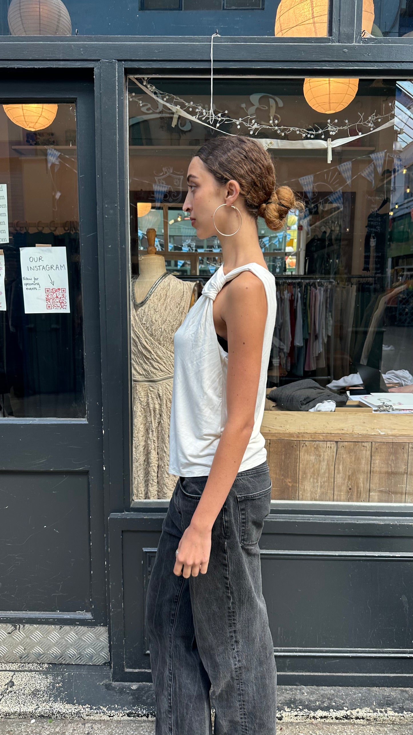 DKNY cream knotted top