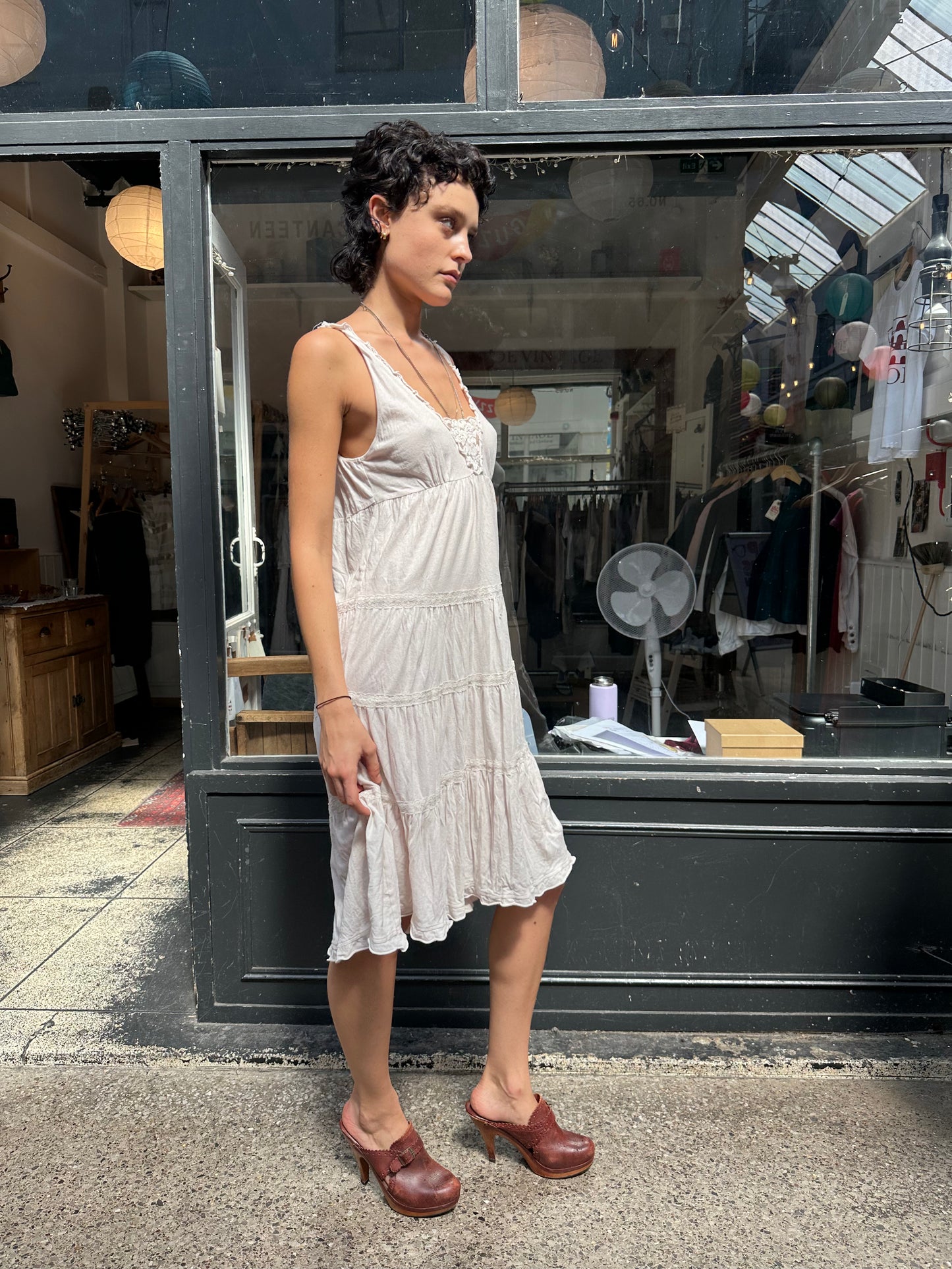 Lightweight summer dress with lace panel