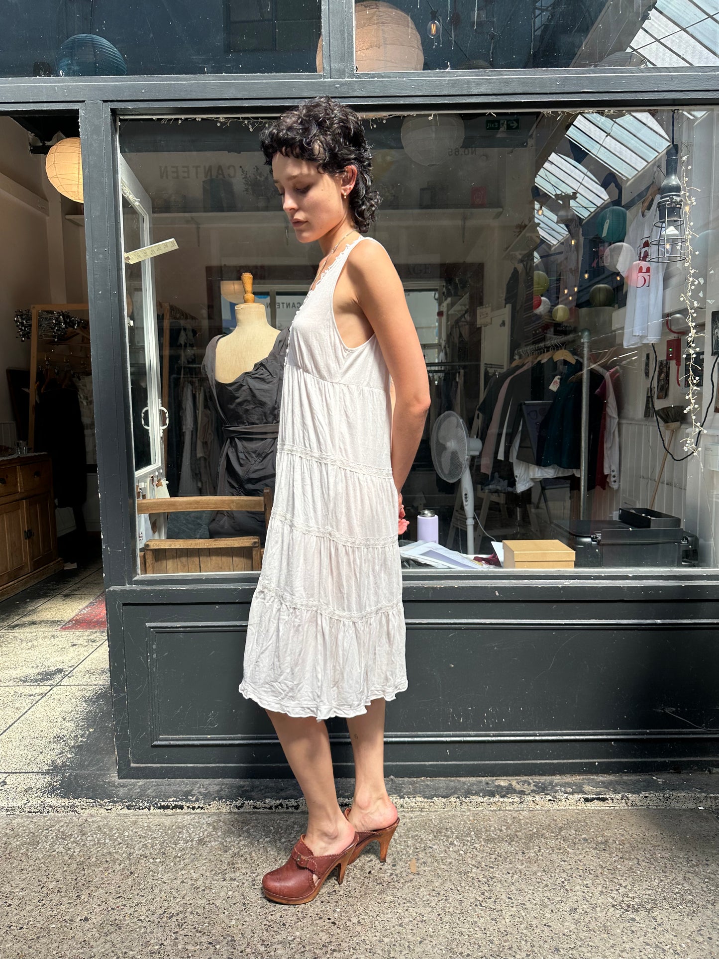 Lightweight summer dress with lace panel