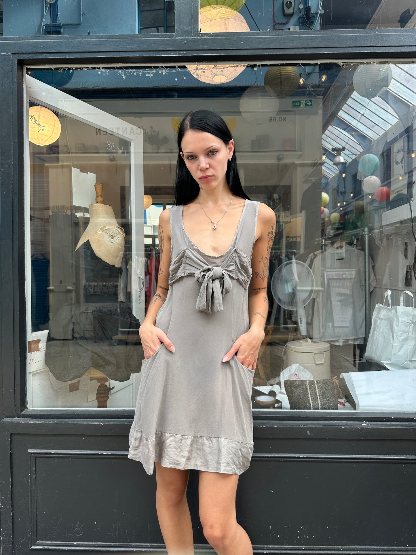 100% silk dress with bow and pockets