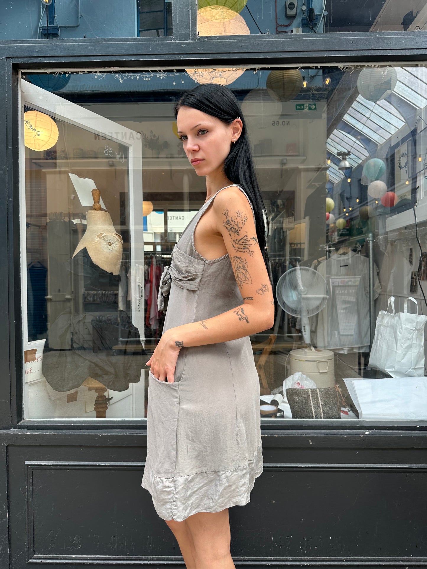 100% silk dress with bow and pockets