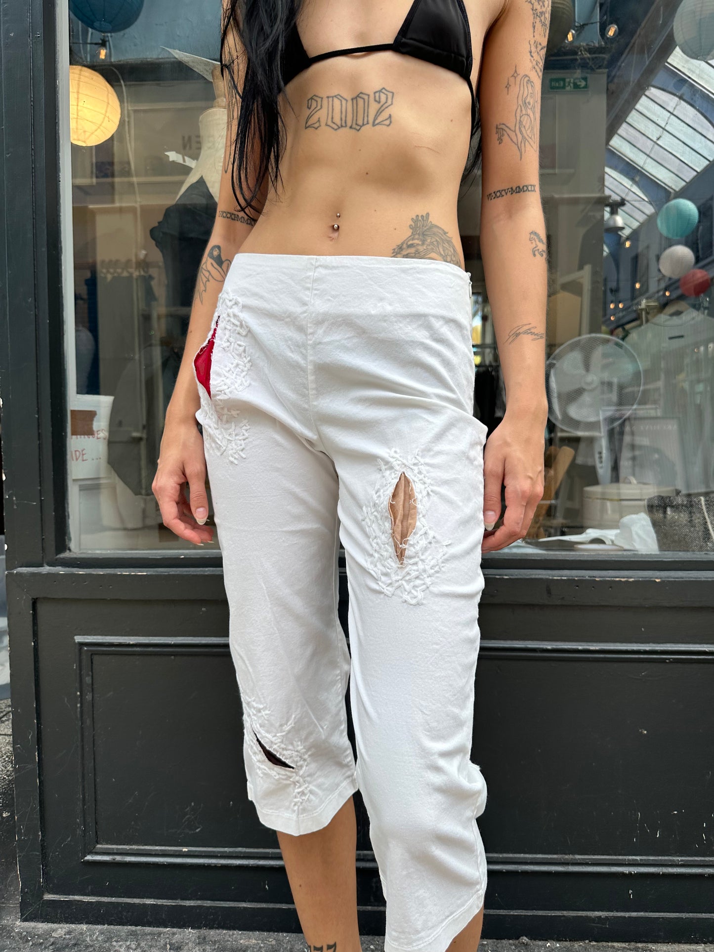 White yonic capris