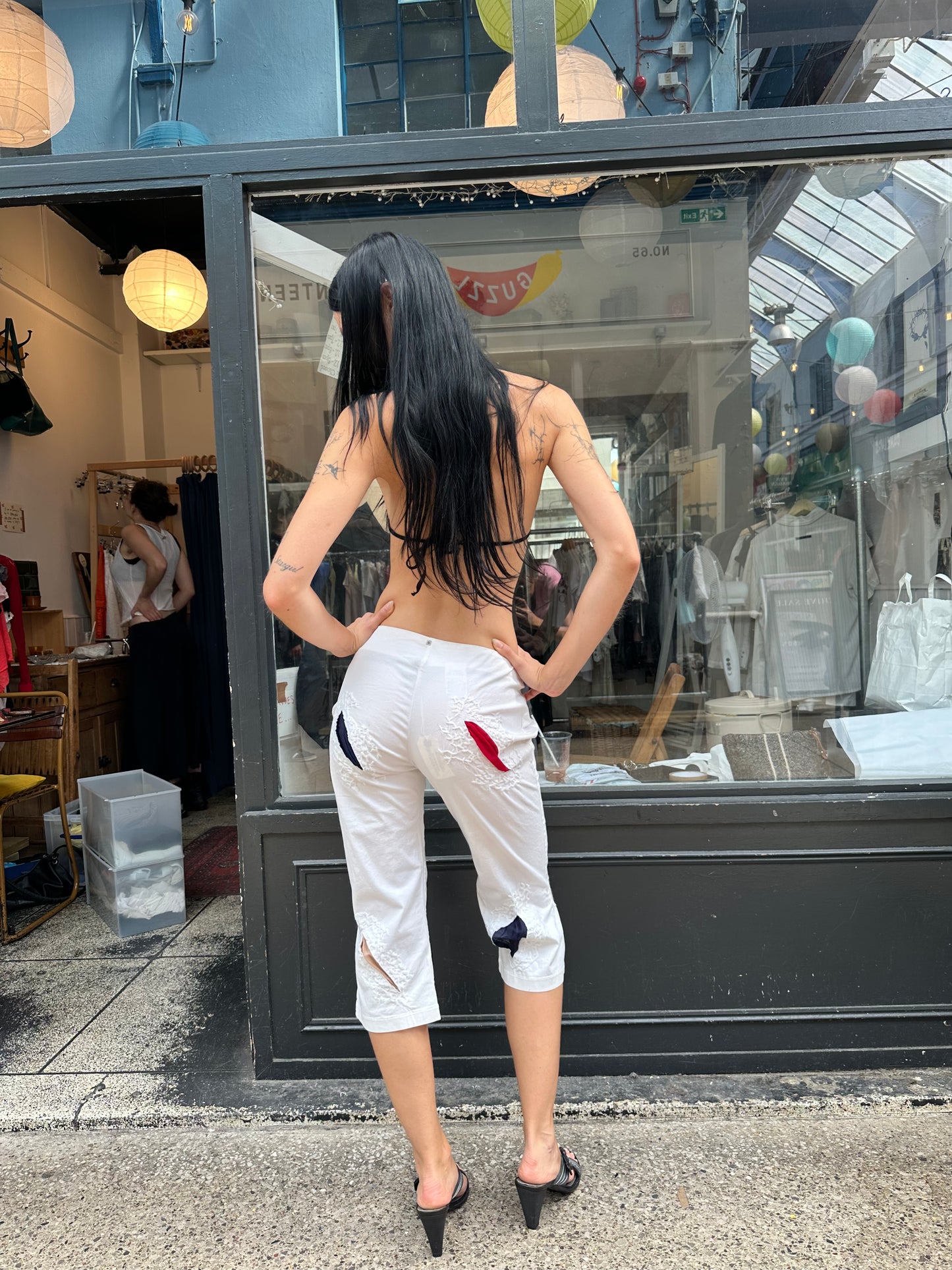 White yonic capris