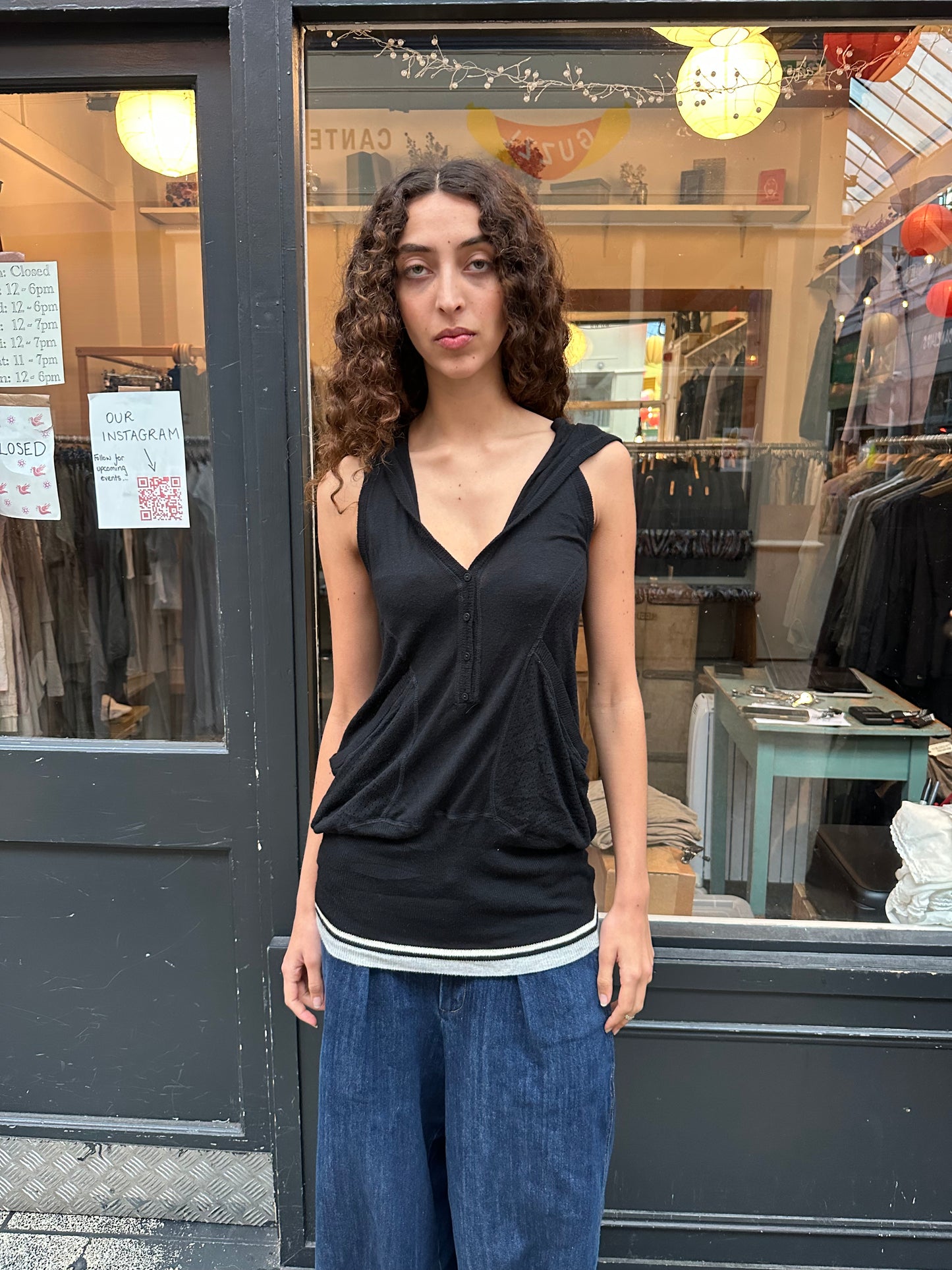 Hooded sleeveless dress