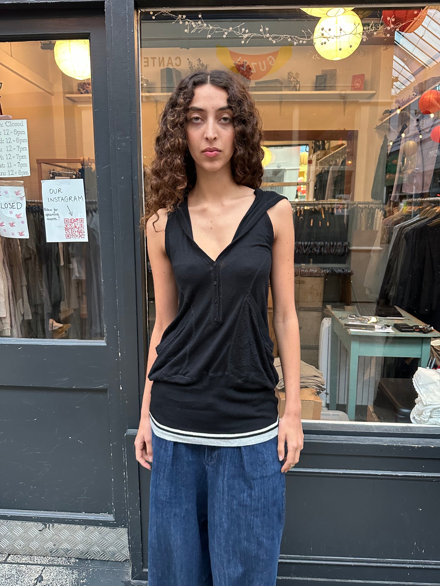 Hooded sleeveless dress