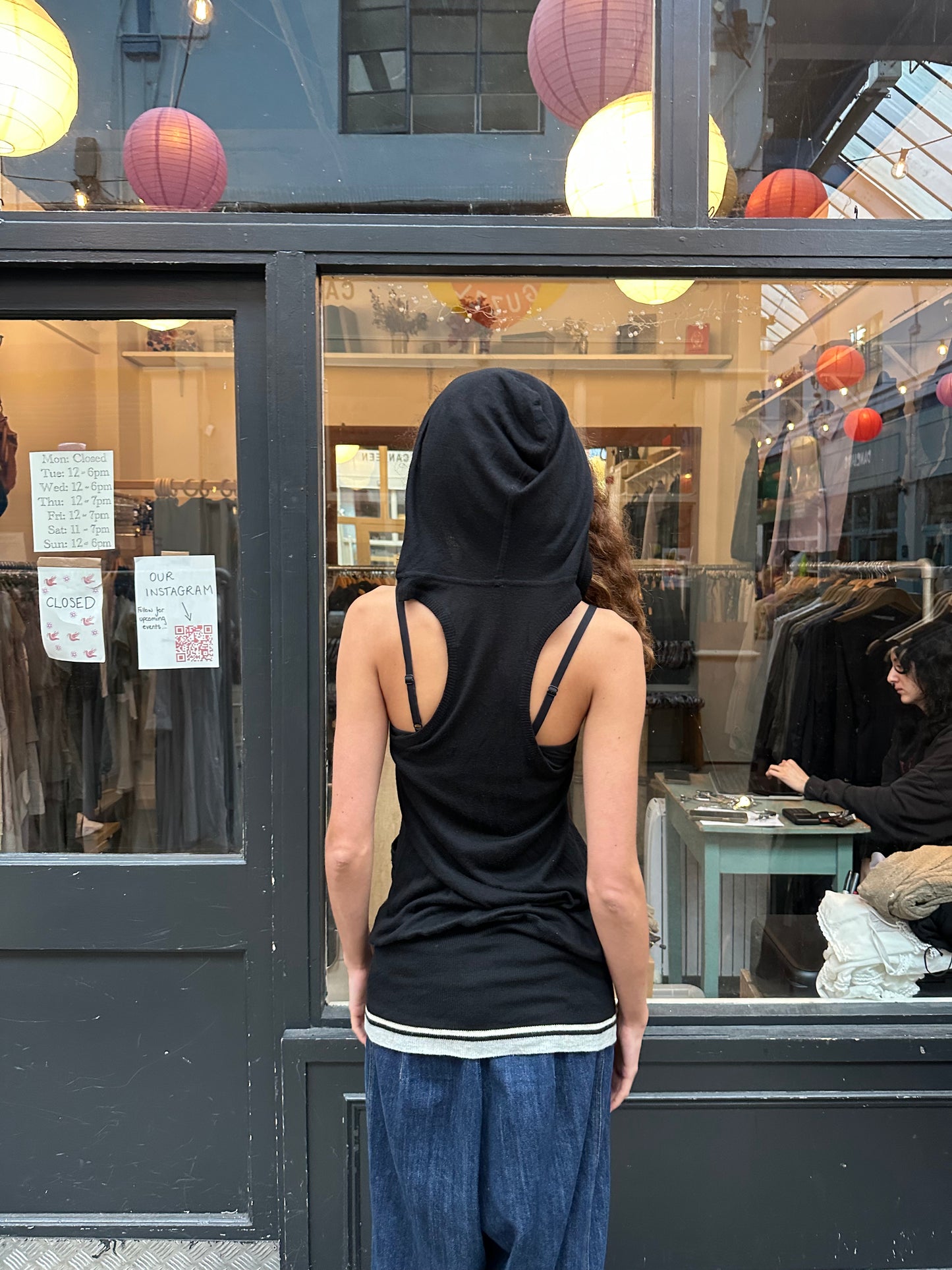 Hooded sleeveless dress