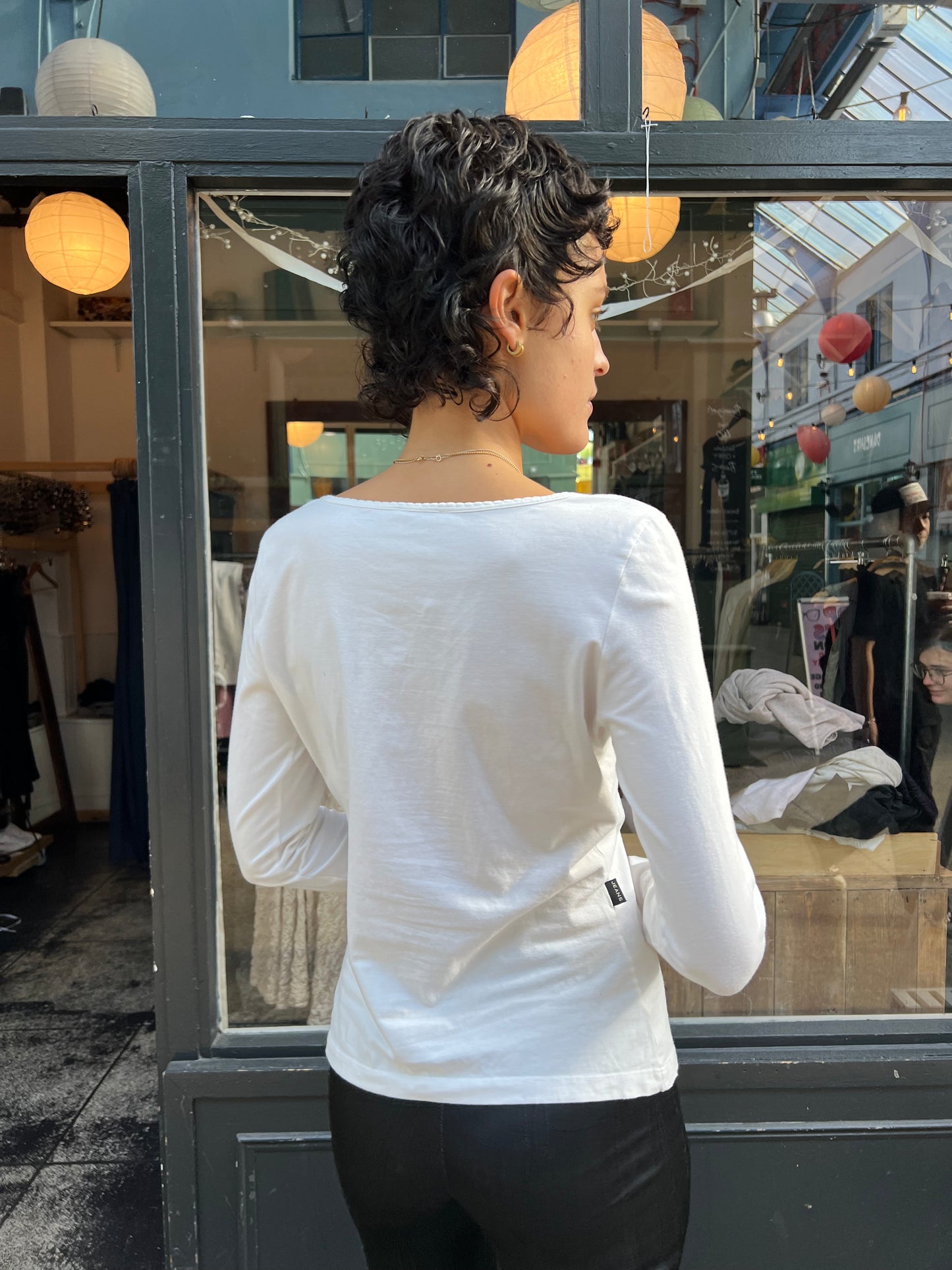 MOSCHINO scissors top