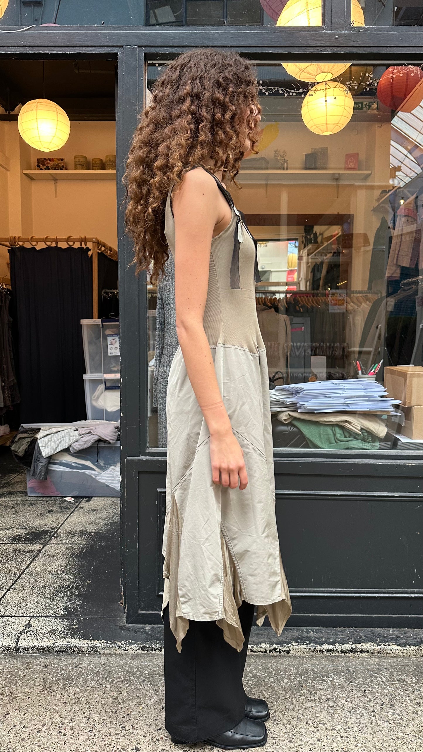 Asymmetric dress with zip