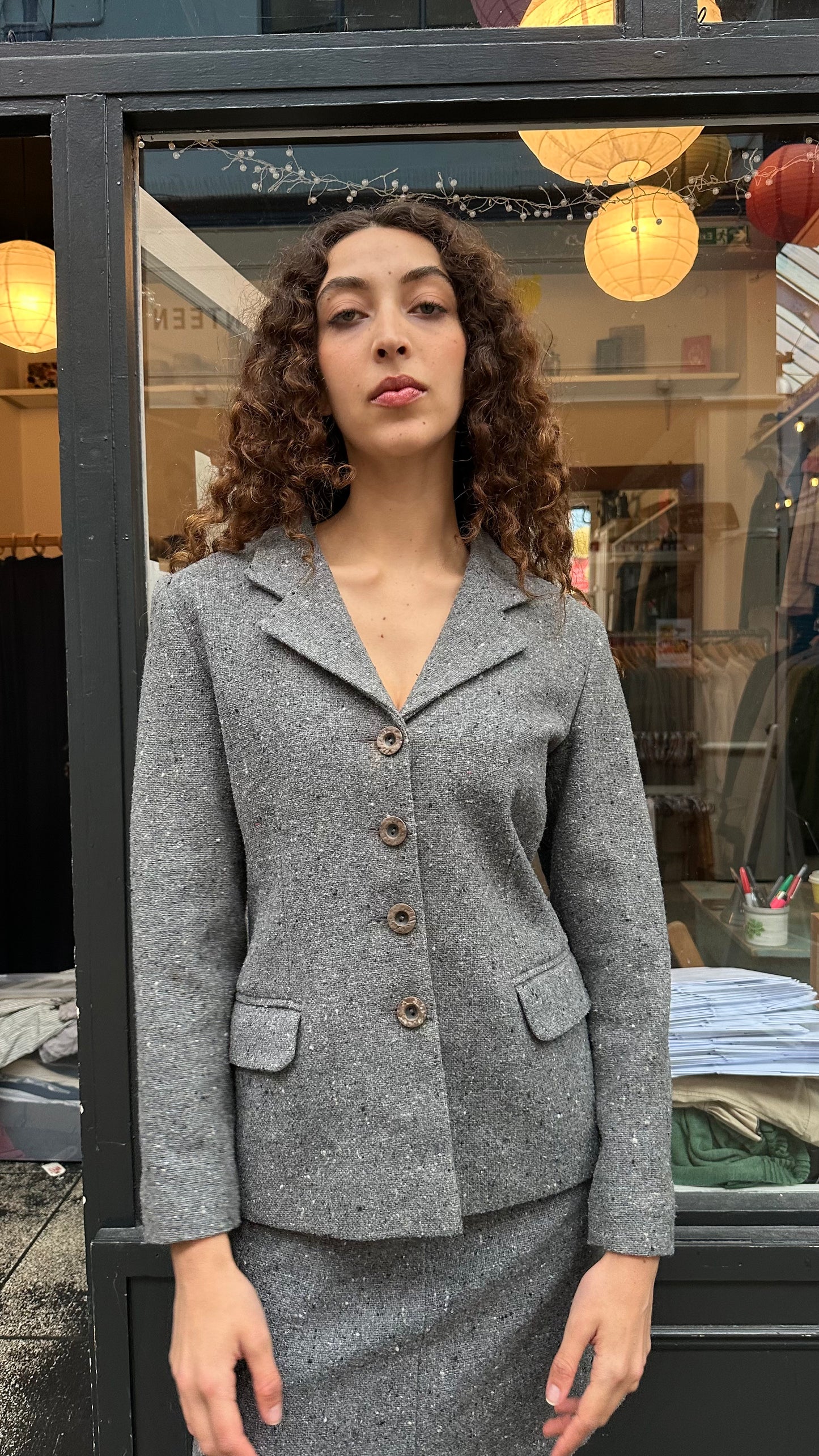 Skirt suit