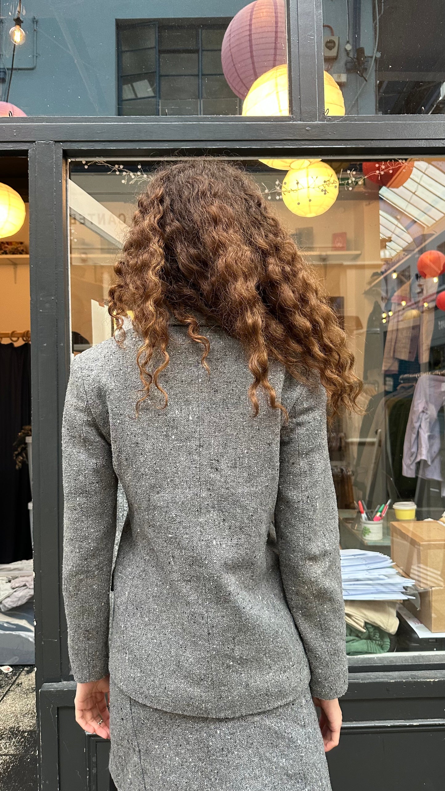 Skirt suit