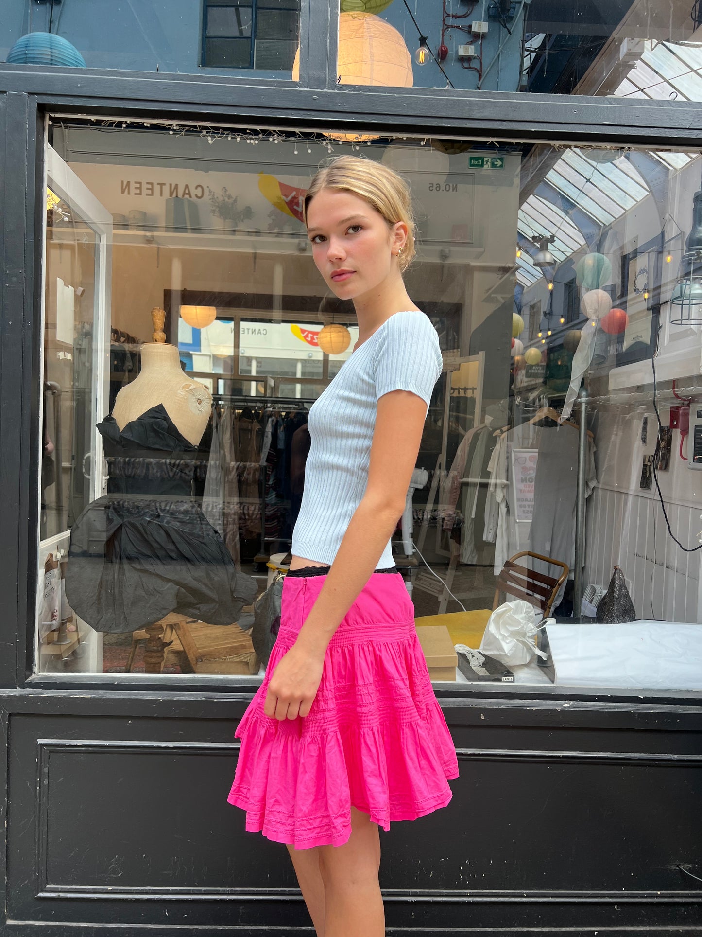 Bright pink 100% cotton mini skirt