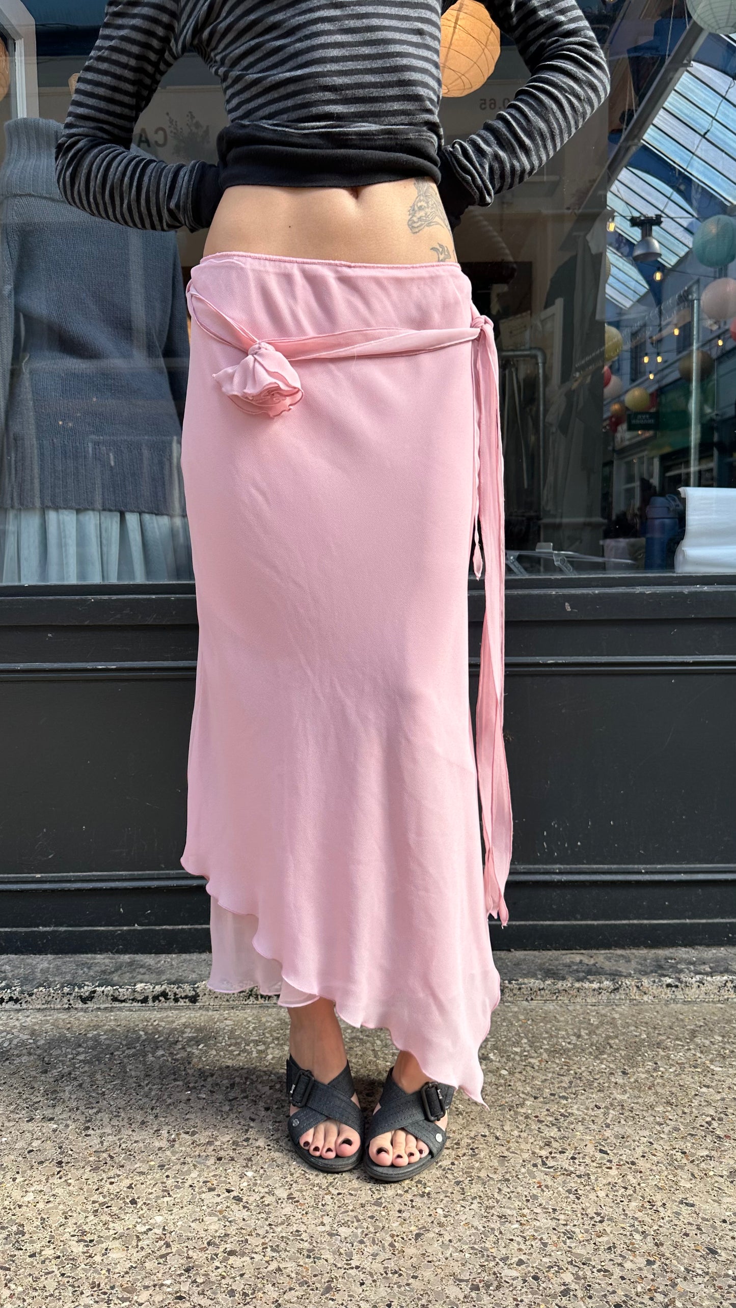 Pink midi skirt with flower belt