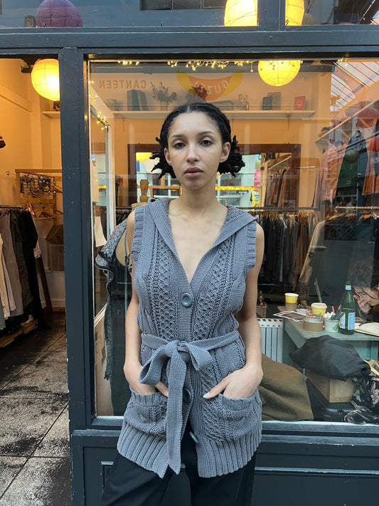 Grey knitted sleeveless hoodie