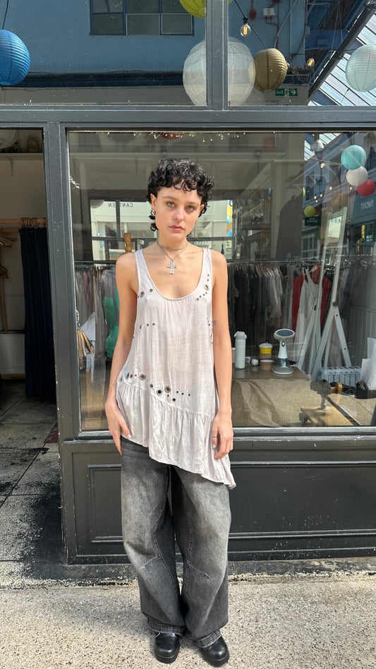 Cream asymmetric grommet top