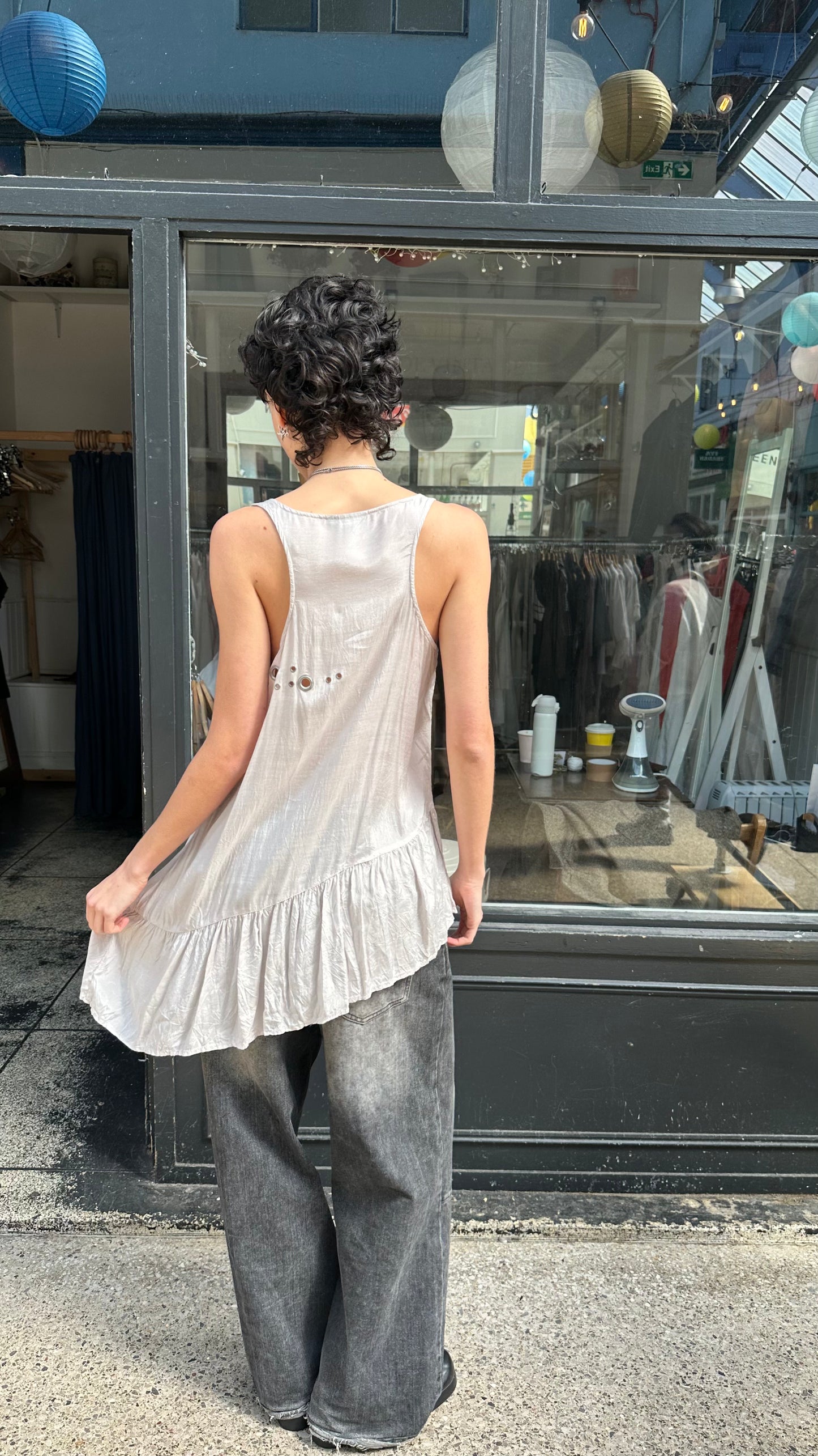 Cream asymmetric grommet top