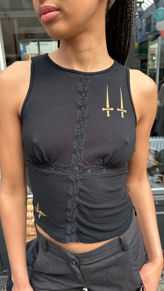 Diesel tank top