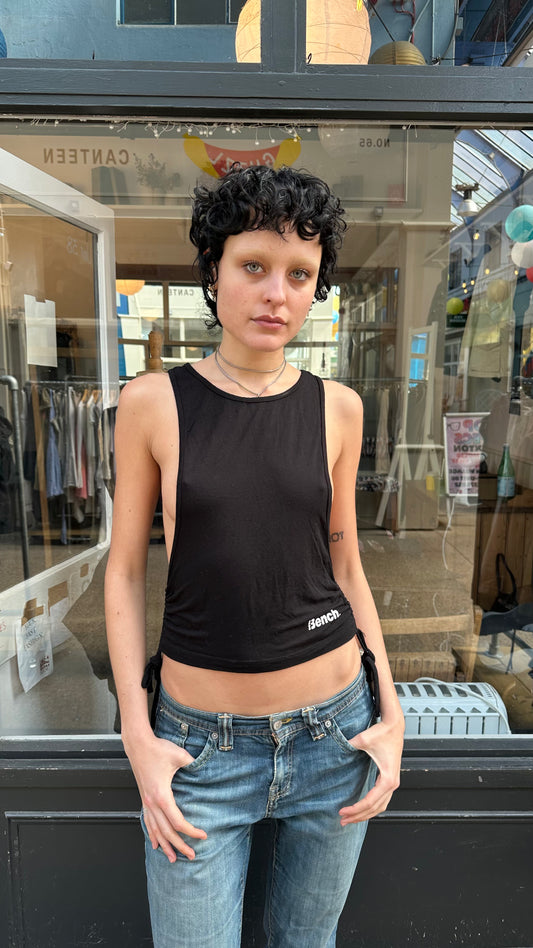 Bench tank top