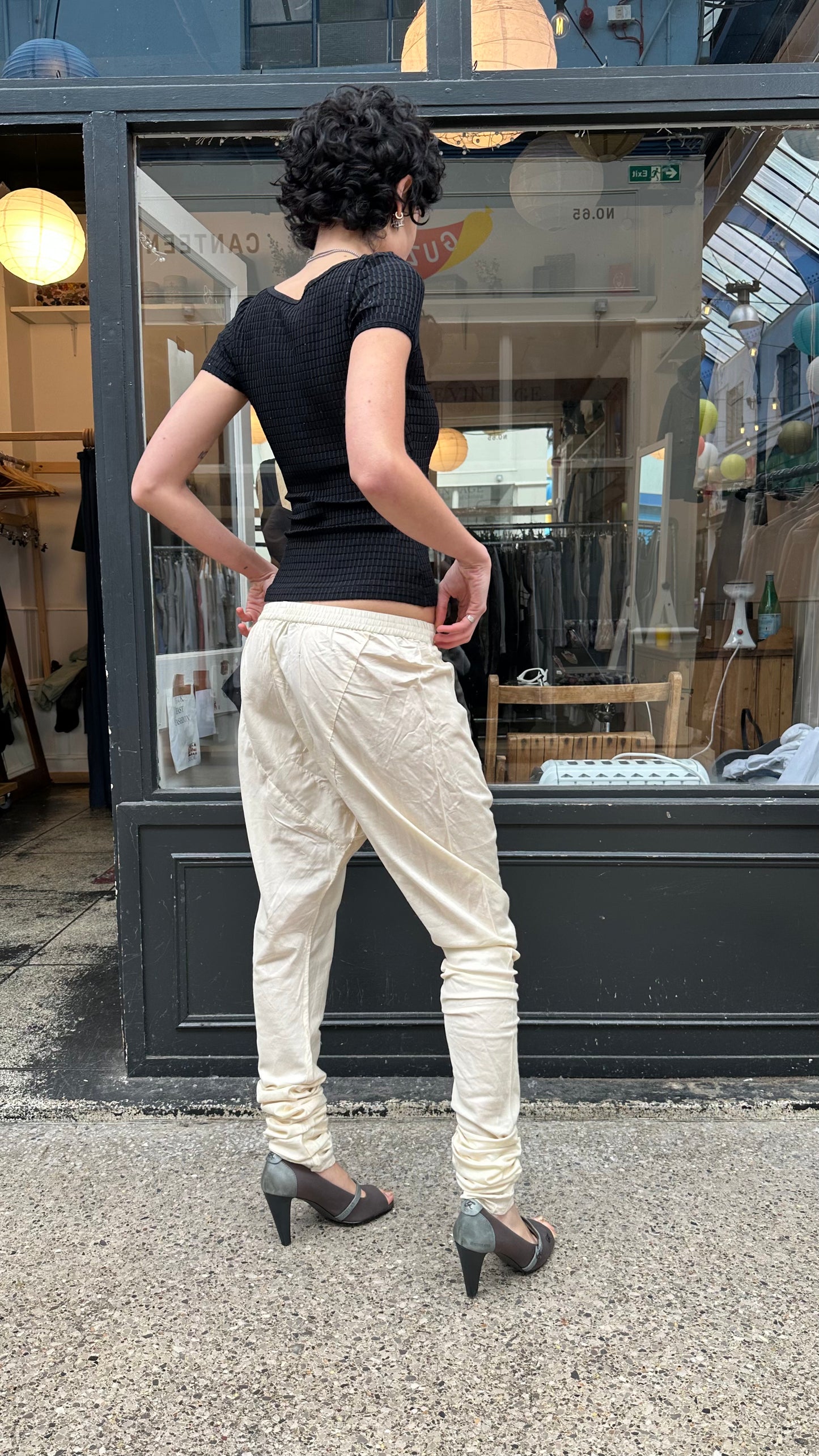 Cream balloon trousres