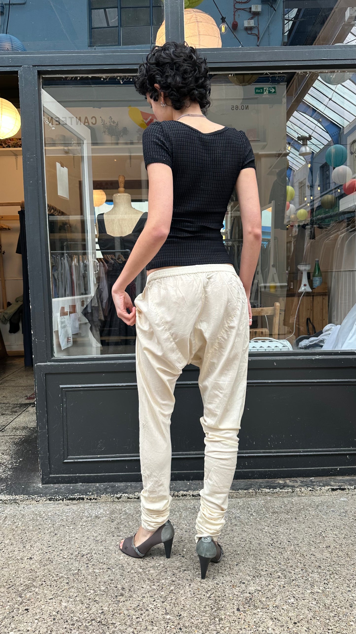 Cream balloon trousres