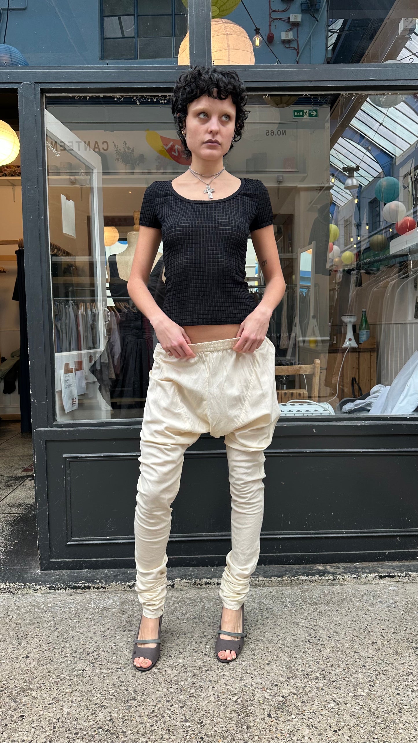 Cream balloon trousres