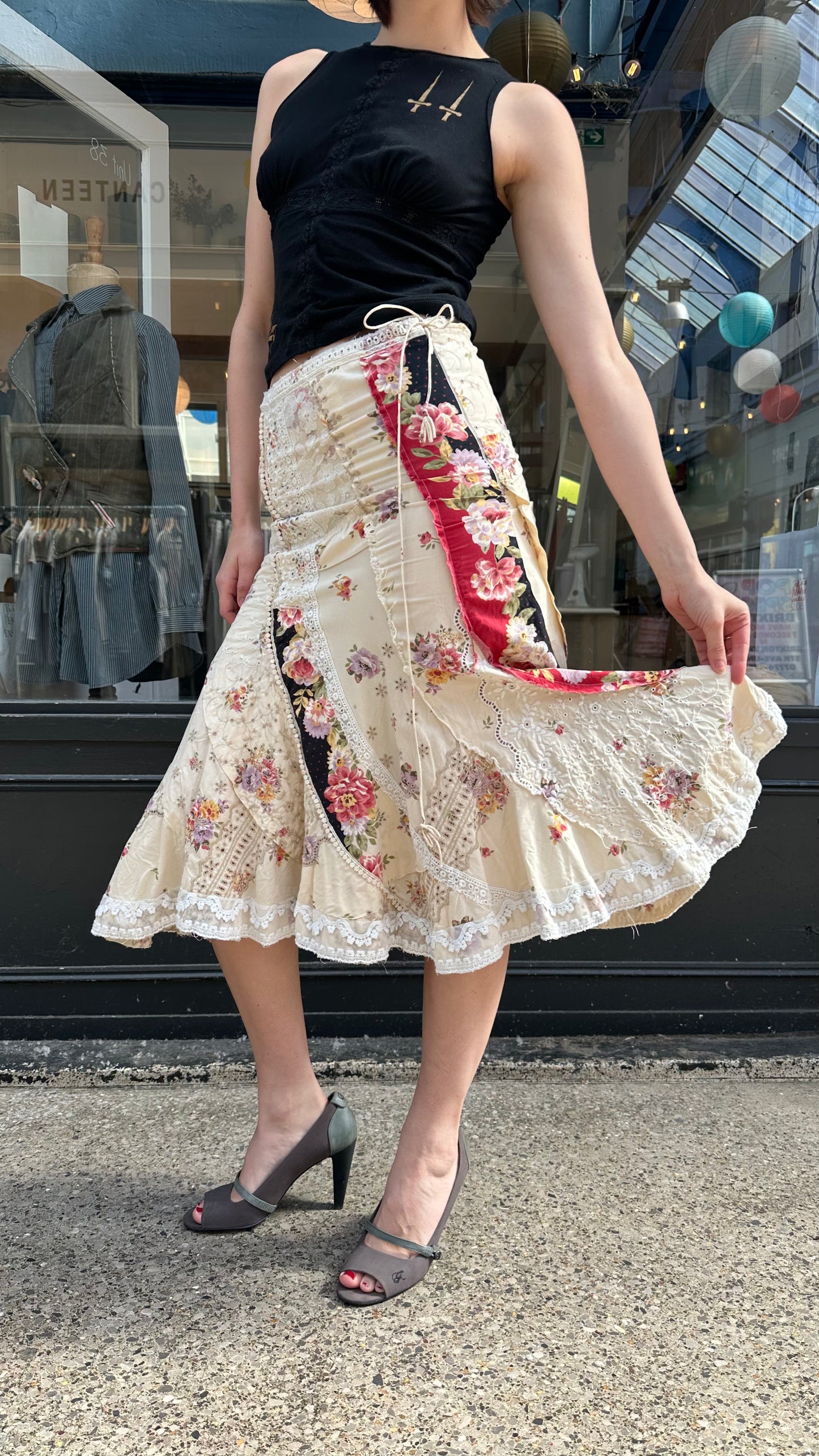 Floral peasant skirt