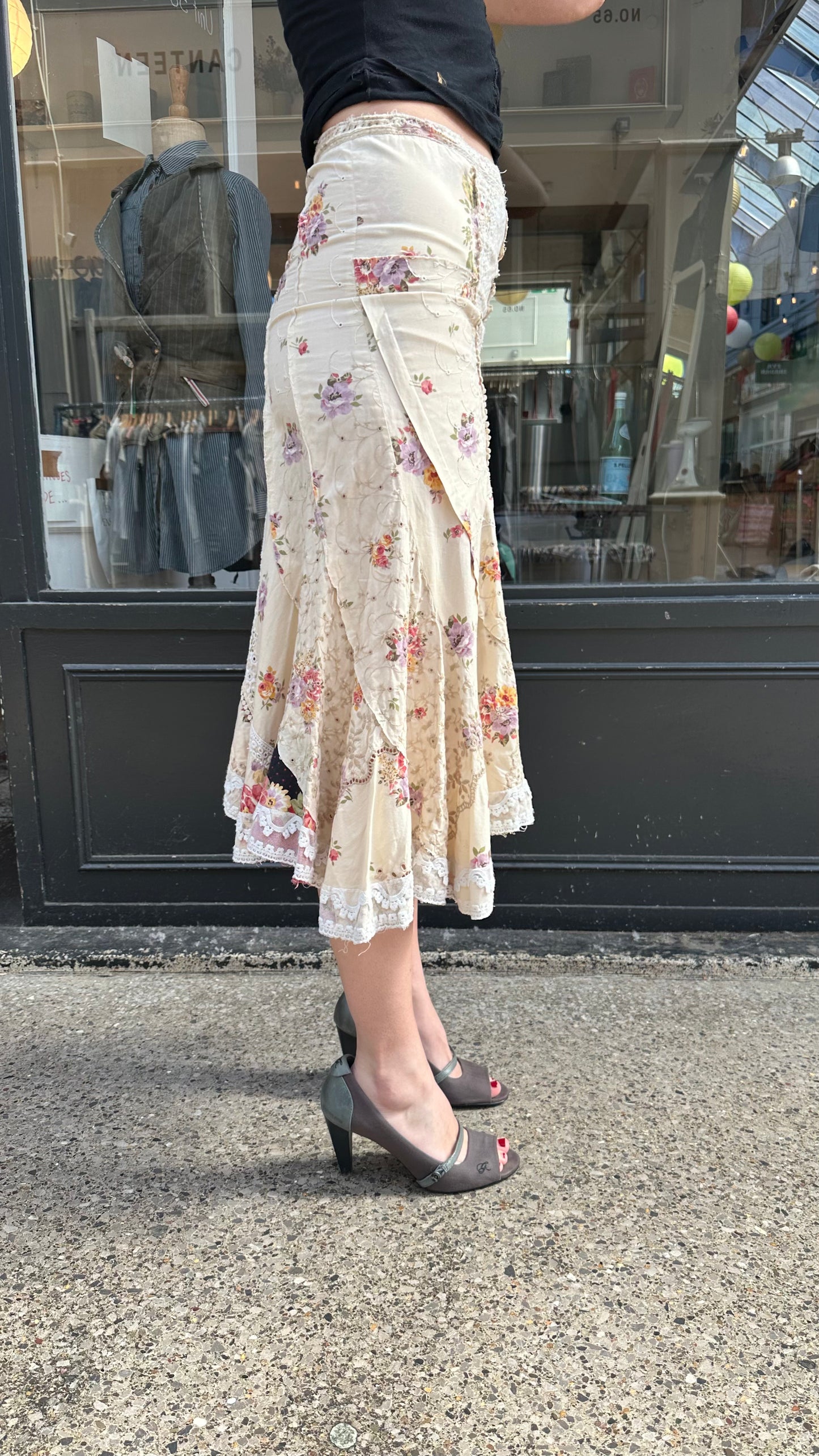 Floral peasant skirt