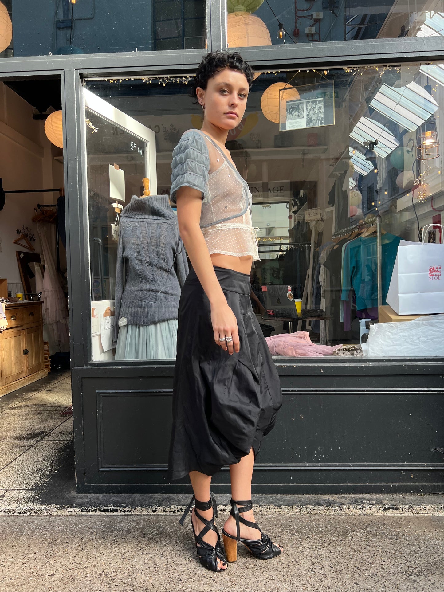 Black bubble hem skirt